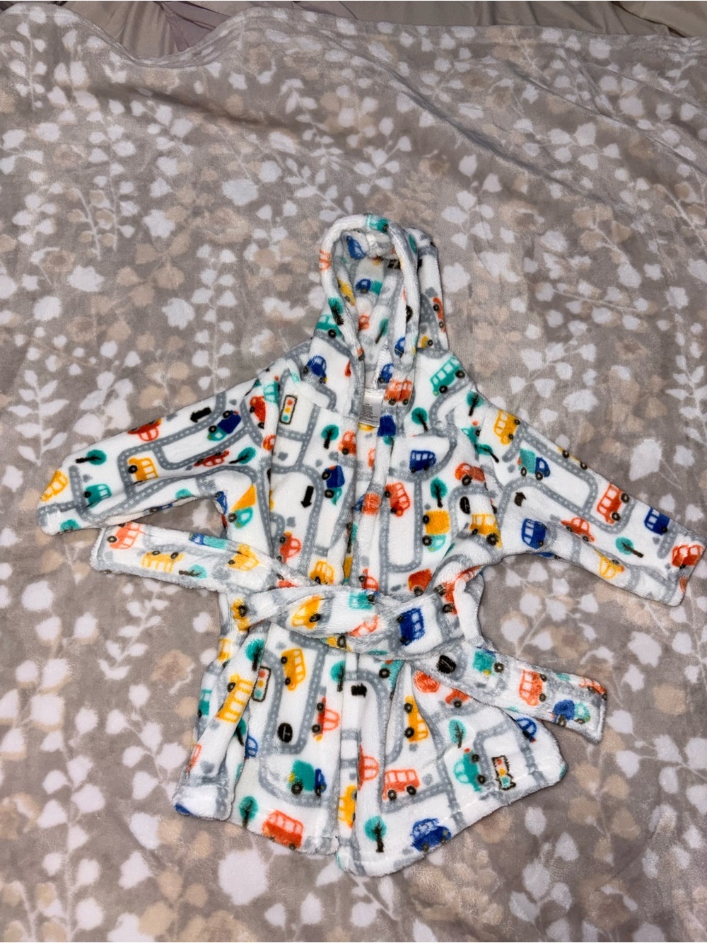 Cozy White Hooded Kids Robe with Colorful Car Print